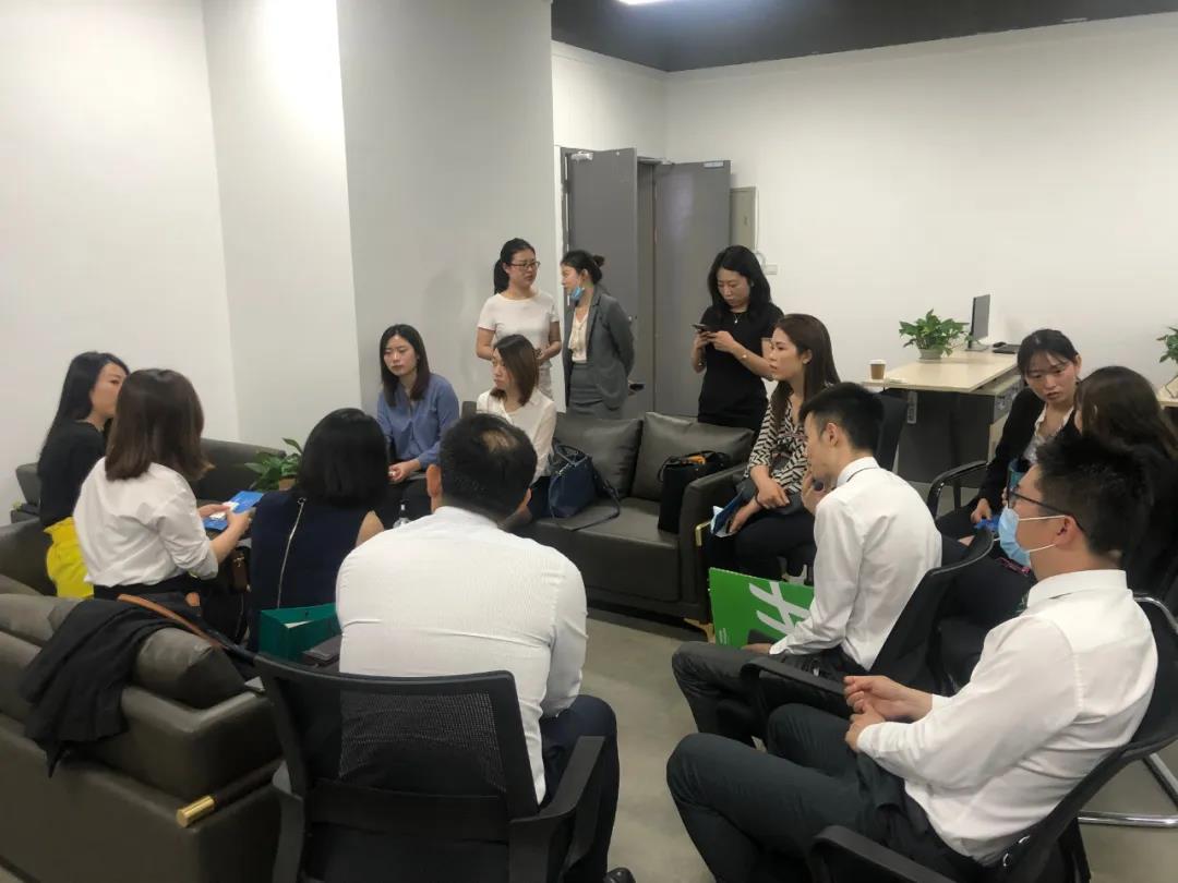 1590629433490112.jpg 2.jpg